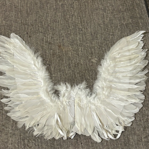 Angel wings - Picture 2 of 2